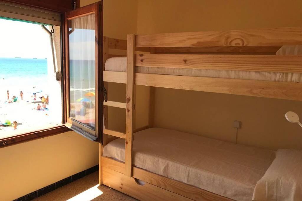 El Faro Apartaments Platja Llarga-Les Salines-Tgn Tarragona Exteriér fotografie