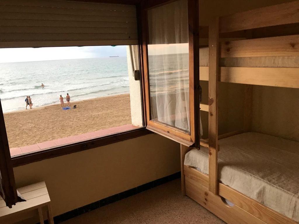 El Faro Apartaments Platja Llarga-Les Salines-Tgn Tarragona Exteriér fotografie