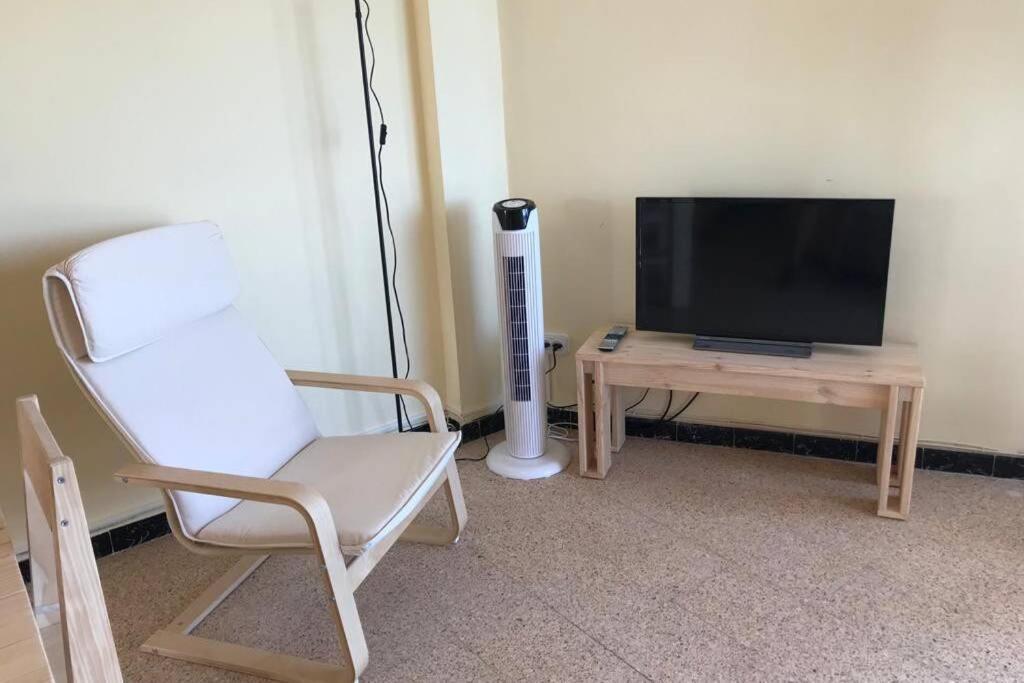 El Faro Apartaments Platja Llarga-Les Salines-Tgn Tarragona Exteriér fotografie